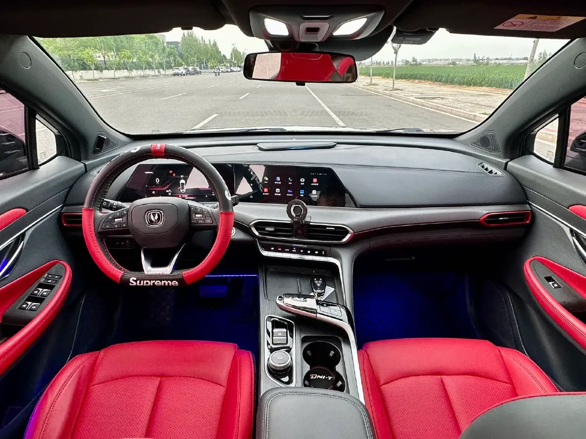 2020 ChangAn UNI-T 1.5T 180HP L4 7DCT,autocango,china used car exporter,china ev exporter,chinese used car exporter,chinese used ev exporter