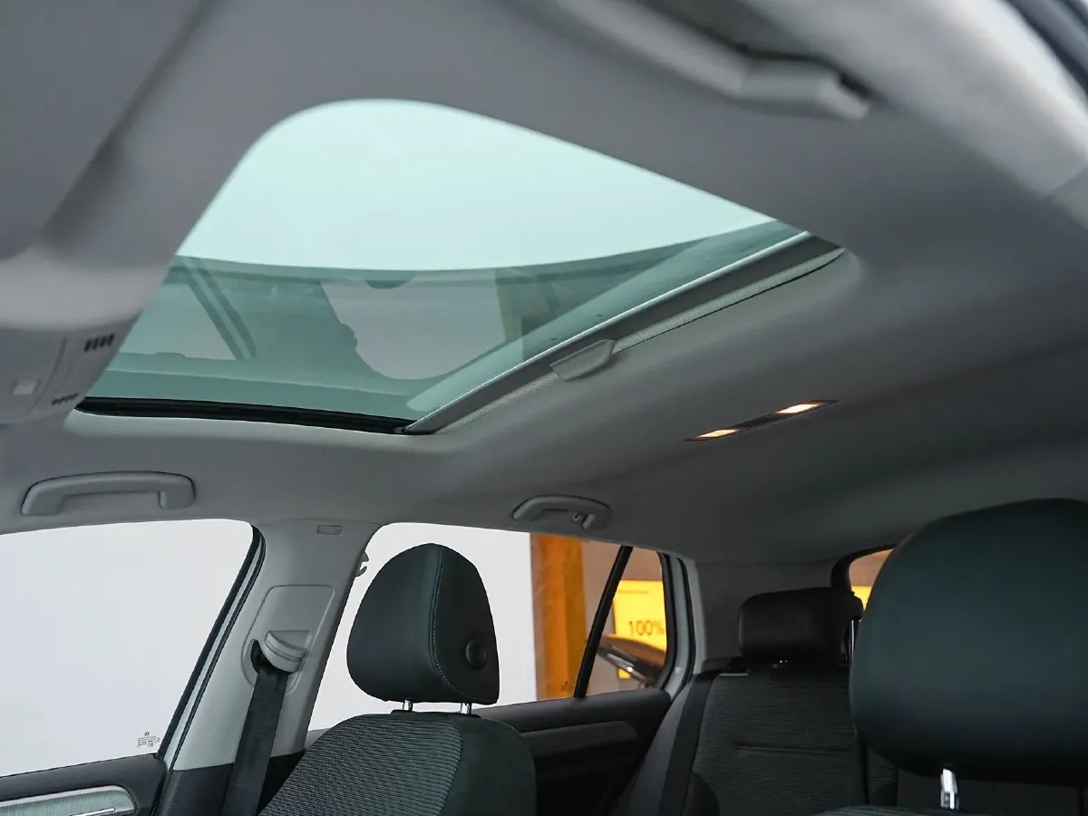 2019 Volkswagen Golf 1.6L 110HP L4 6AT,autocango,china used car exporter,china ev exporter,chinese used car exporter,chinese used ev exporter