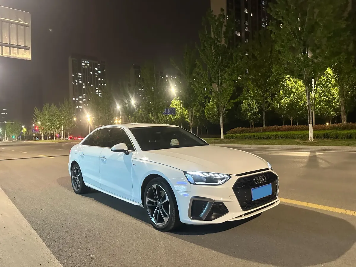 2020 Audi A4L 2.0T 190HP L4 7DCT,autocango,china used car exporter,china ev exporter,chinese used car exporter,chinese used ev exporter