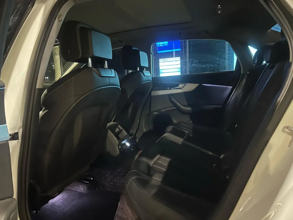 2020 Audi A4L 2.0T 190HP L4 7DCT,autocango,china used car exporter,china ev exporter,chinese used car exporter,chinese used ev exporter