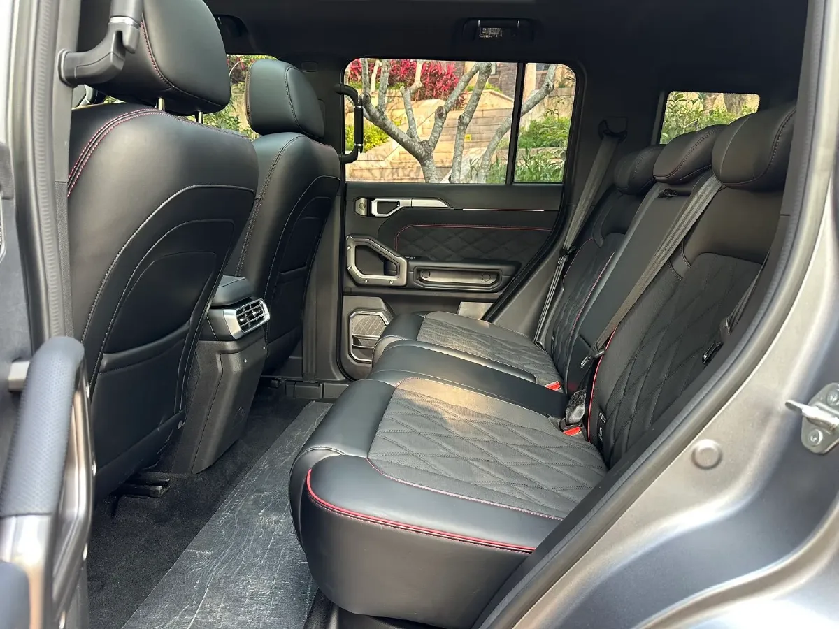 2026 Jetour Traveller 2.0T 254HP L4 7DCT,autocango,china used car exporter,china ev exporter,chinese used car exporter,chinese used ev exporter