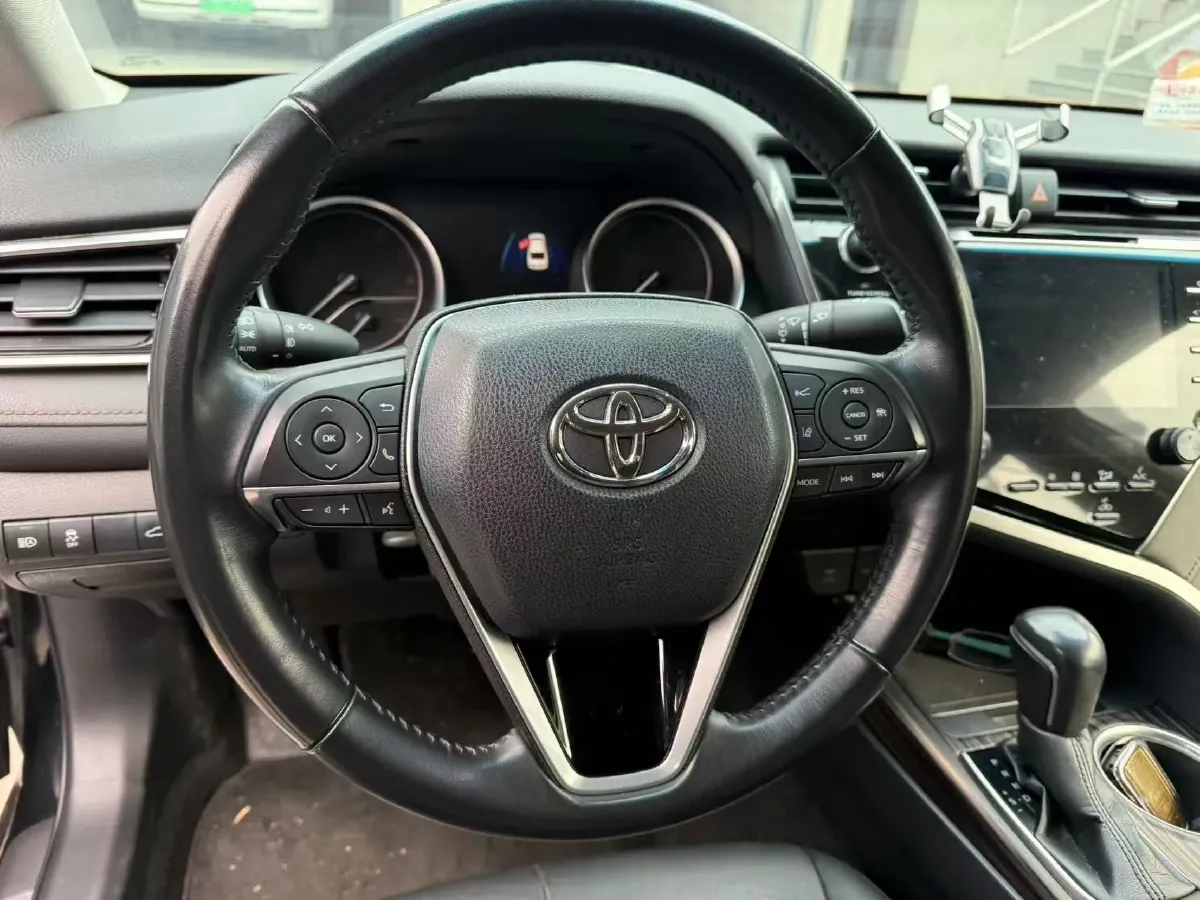 2018 Toyota Camry 2.5L 209HP L4 8AT,autocango,china used car exporter,china ev exporter,chinese used car exporter,chinese used ev exporter