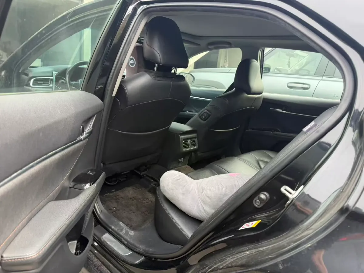 2018 Toyota Camry 2.5L 209HP L4 8AT,autocango,china used car exporter,china ev exporter,chinese used car exporter,chinese used ev exporter