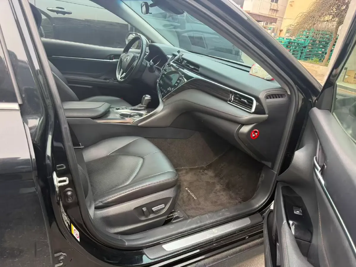 2018 Toyota Camry 2.5L 209HP L4 8AT,autocango,china used car exporter,china ev exporter,chinese used car exporter,chinese used ev exporter