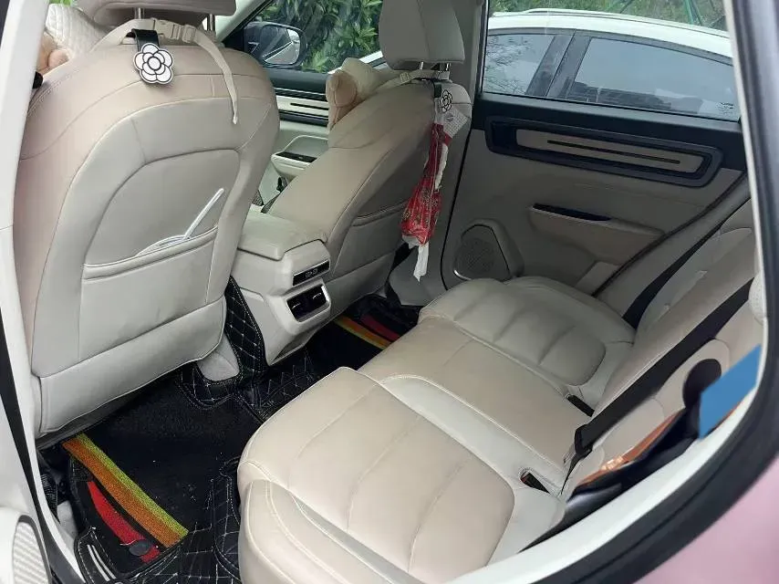 2023 Geely ICON 1.5T 181HP L4 7DCT,autocango,china used car exporter,china ev exporter,chinese used car exporter,chinese used ev exporter