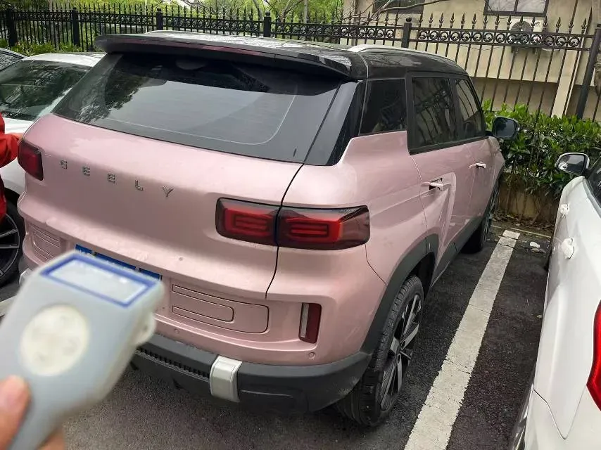 2023 Geely ICON 1.5T 181HP L4 7DCT,autocango,china used car exporter,china ev exporter,chinese used car exporter,chinese used ev exporter