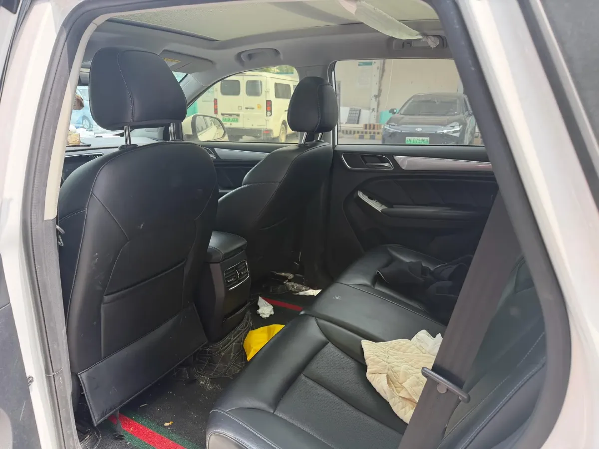 2020 Roewe i6 1.5T 169HP L4 7DCT,autocango,china used car exporter,china ev exporter,chinese used car exporter,chinese used ev exporter