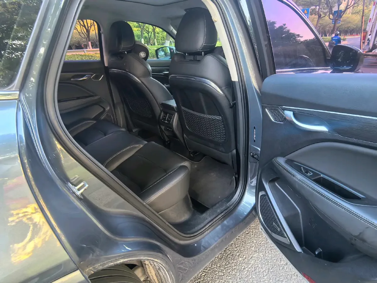 2019 Geely Tugella 2.0T 238HP L4 8AT,autocango,china used car exporter,china ev exporter,chinese used car exporter,chinese used ev exporter