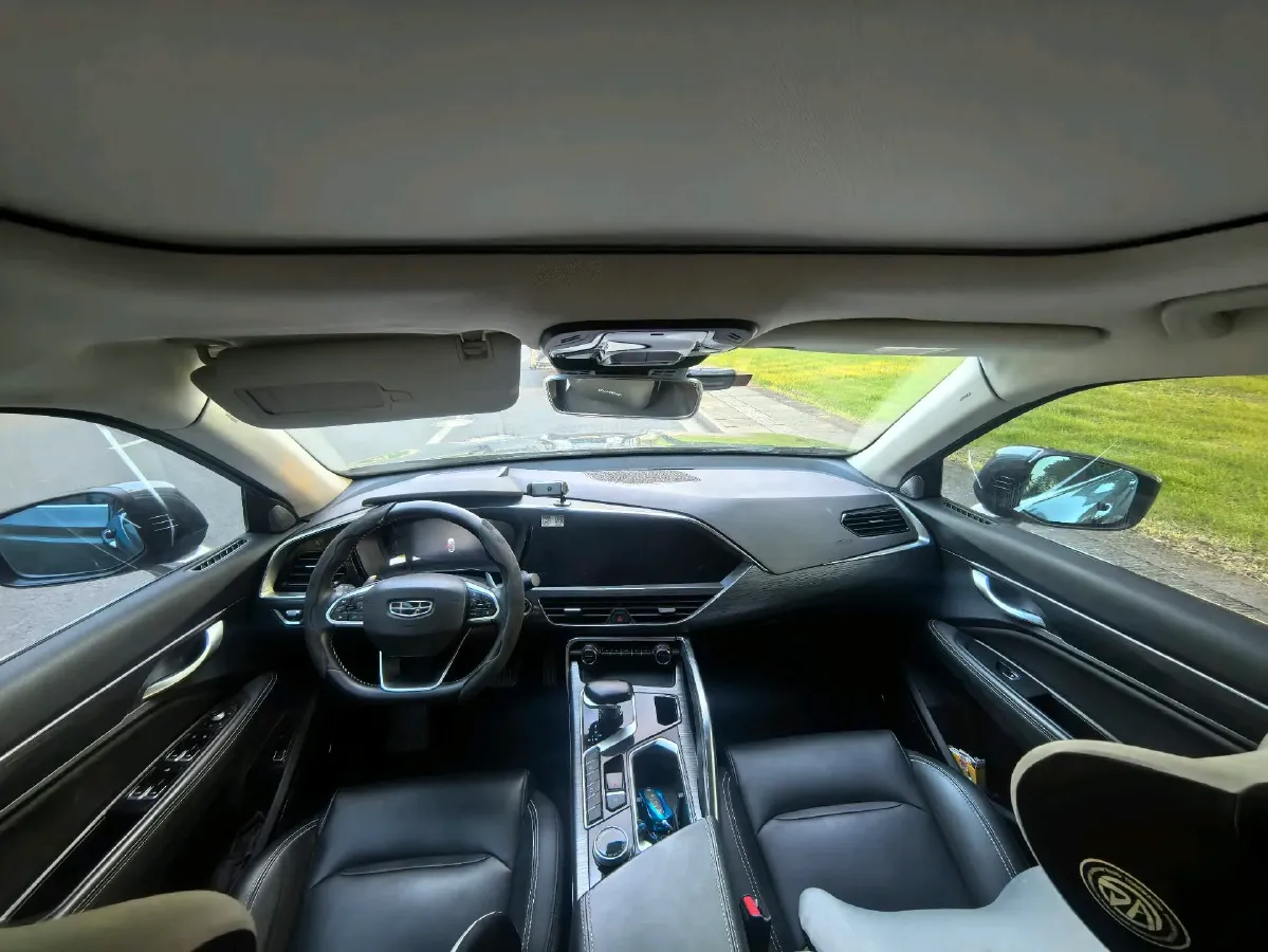 2019 Geely Tugella 2.0T 238HP L4 8AT,autocango,china used car exporter,china ev exporter,chinese used car exporter,chinese used ev exporter