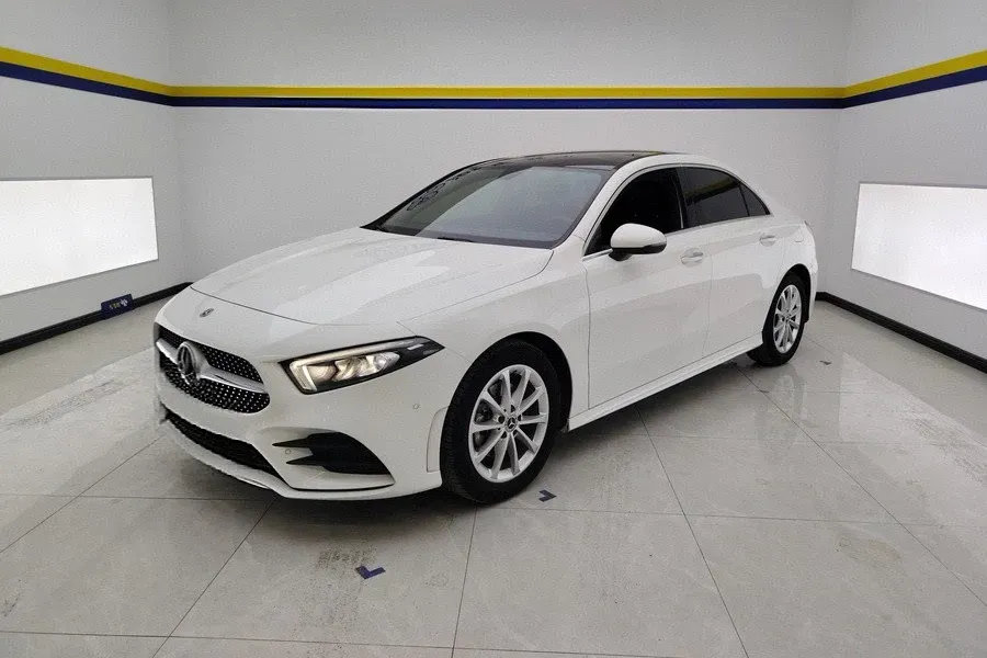 2020 Mercedes-Benz A Class 1.3T 163HP L4 7DCT,autocango,china used car exporter,china ev exporter,chinese used car exporter,chinese used ev exporter