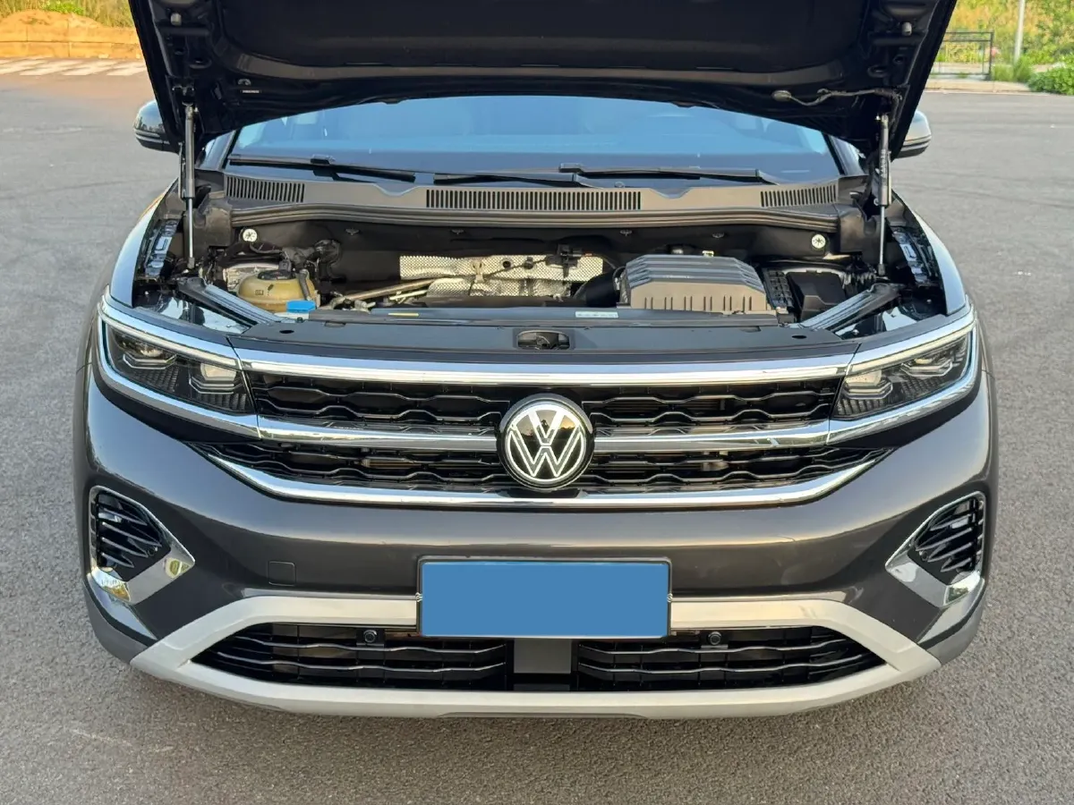 2023 Volkswagen Talagon 2.0T 220HP L4 7DCT,autocango,china used car exporter,china ev exporter,chinese used car exporter,chinese used ev exporter