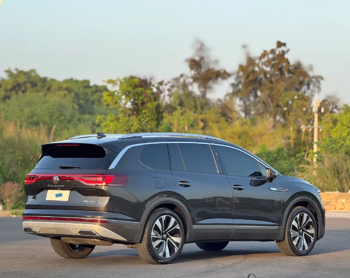 2023 Volkswagen Talagon 2.0T 220HP L4 7DCT,autocango,china used car exporter,china ev exporter,chinese used car exporter,chinese used ev exporter