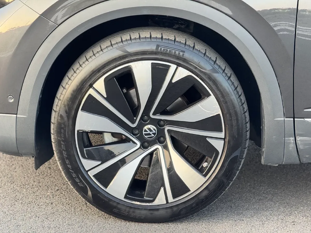 2023 Volkswagen Talagon 2.0T 220HP L4 7DCT,autocango,china used car exporter,china ev exporter,chinese used car exporter,chinese used ev exporter