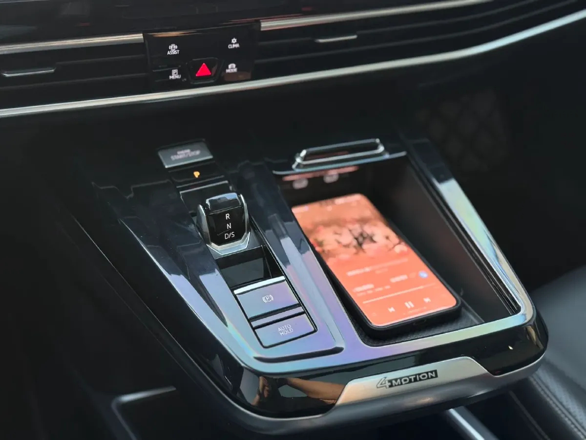 2023 Volkswagen Talagon 2.0T 220HP L4 7DCT,autocango,china used car exporter,china ev exporter,chinese used car exporter,chinese used ev exporter