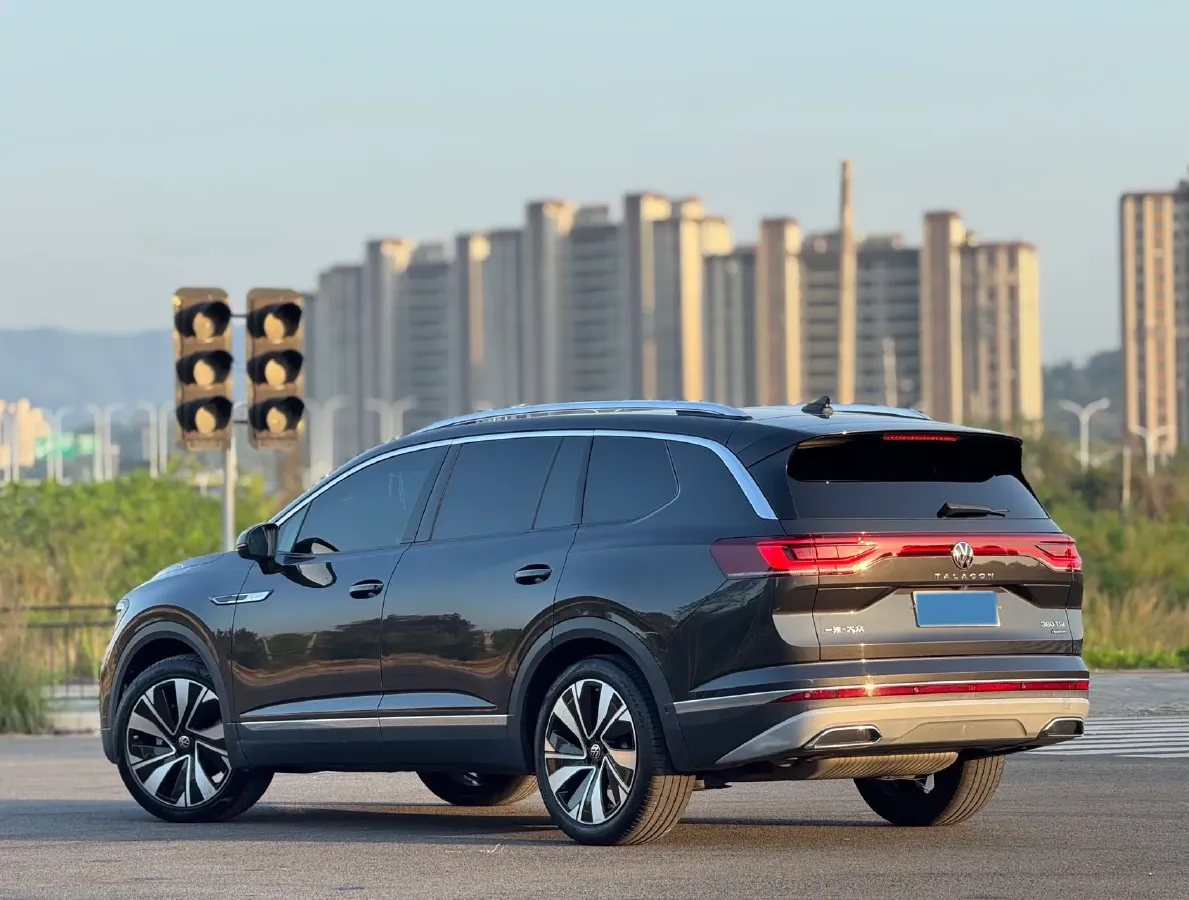 2023 Volkswagen Talagon 2.0T 220HP L4 7DCT,autocango,china used car exporter,china ev exporter,chinese used car exporter,chinese used ev exporter