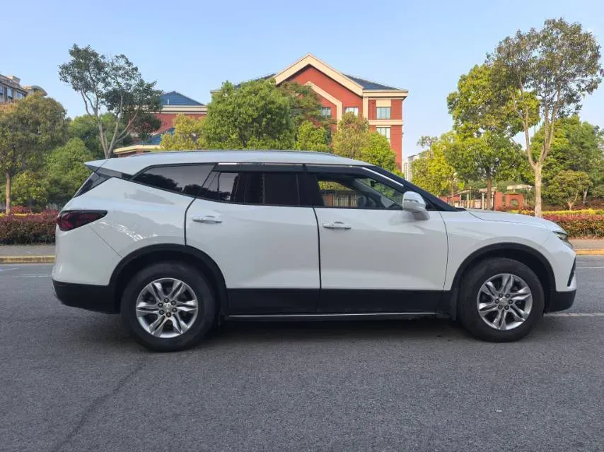 2020 Chevrolet Blazer 2.0T 237HP L4 9AT,autocango,china used car exporter,china ev exporter,chinese used car exporter,chinese used ev exporter