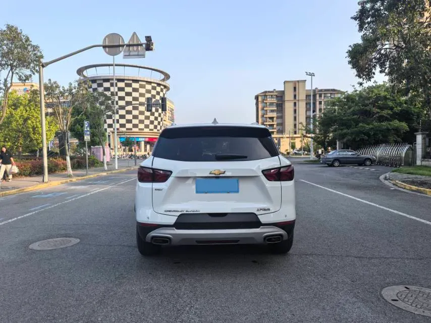 2020 Chevrolet Blazer 2.0T 237HP L4 9AT,autocango,china used car exporter,china ev exporter,chinese used car exporter,chinese used ev exporter