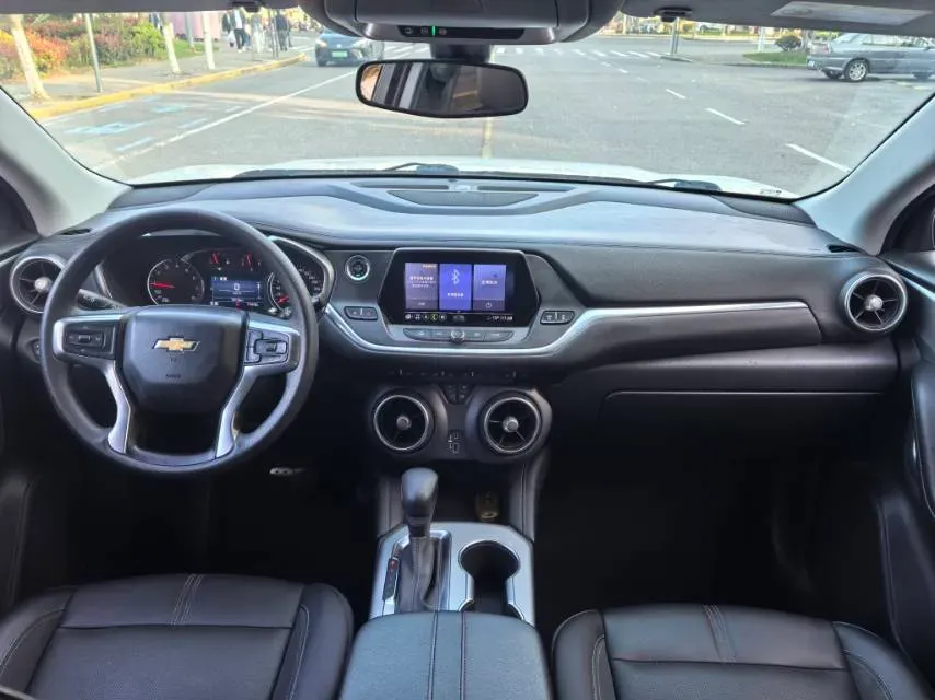 2020 Chevrolet Blazer 2.0T 237HP L4 9AT,autocango,china used car exporter,china ev exporter,chinese used car exporter,chinese used ev exporter