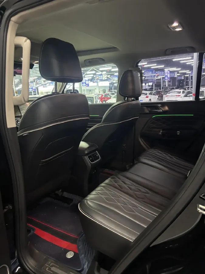 2021 Tank 300 2.0T 227HP L4 8AT,autocango,china used car exporter,china ev exporter,chinese used car exporter,chinese used ev exporter