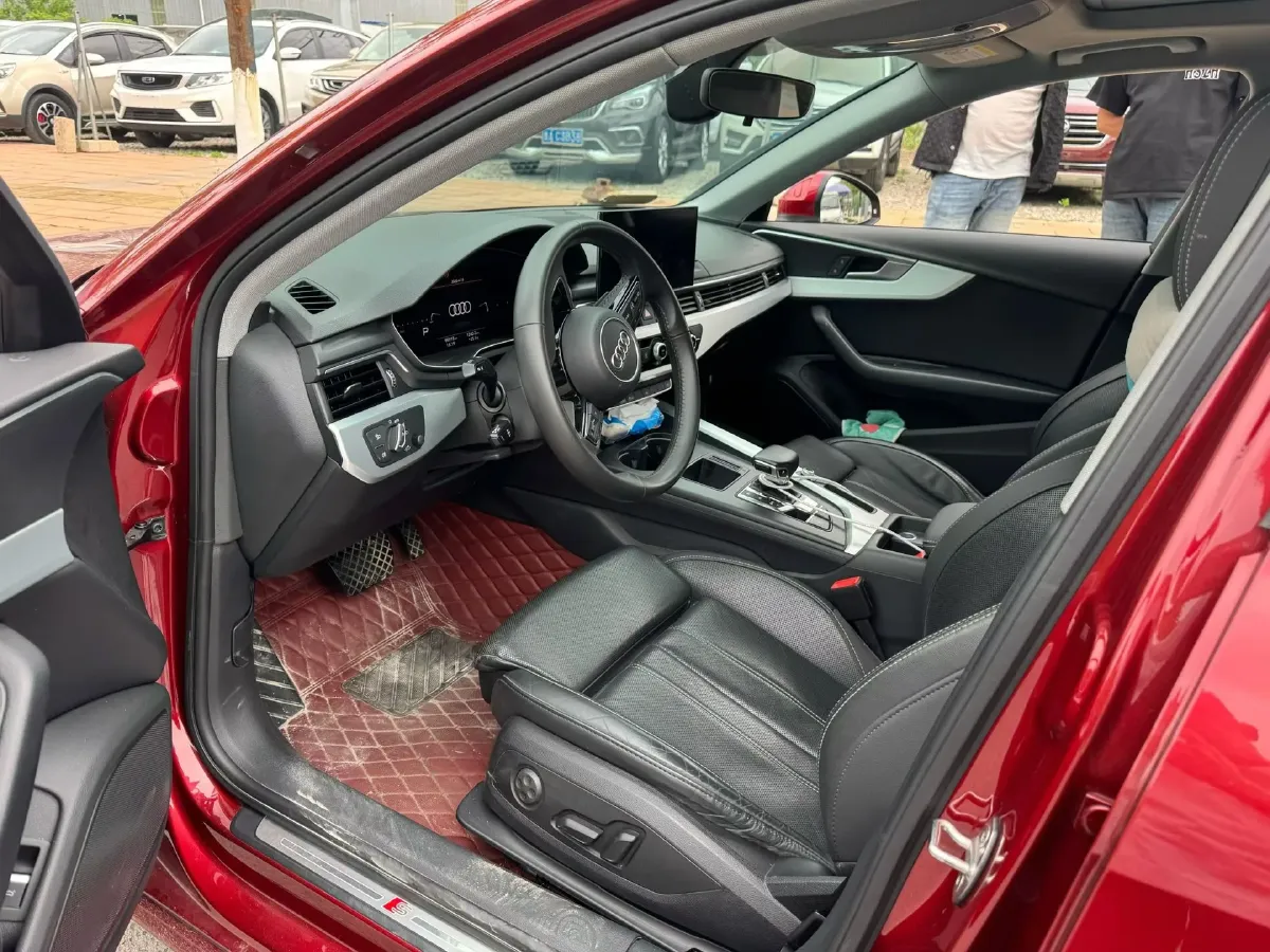 2020 Audi A4L 2.0T 190HP L4 7DCT,autocango,china used car exporter,china ev exporter,chinese used car exporter,chinese used ev exporter