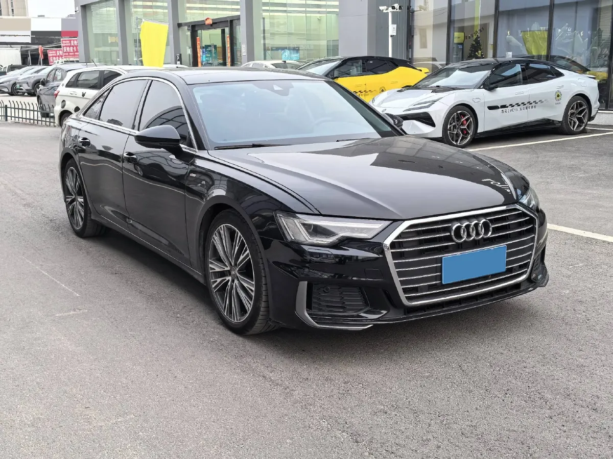 2021 Audi A6L 2.0T 224HP L4 7DCT,autocango,china used car exporter,china ev exporter,chinese used car exporter,chinese used ev exporter