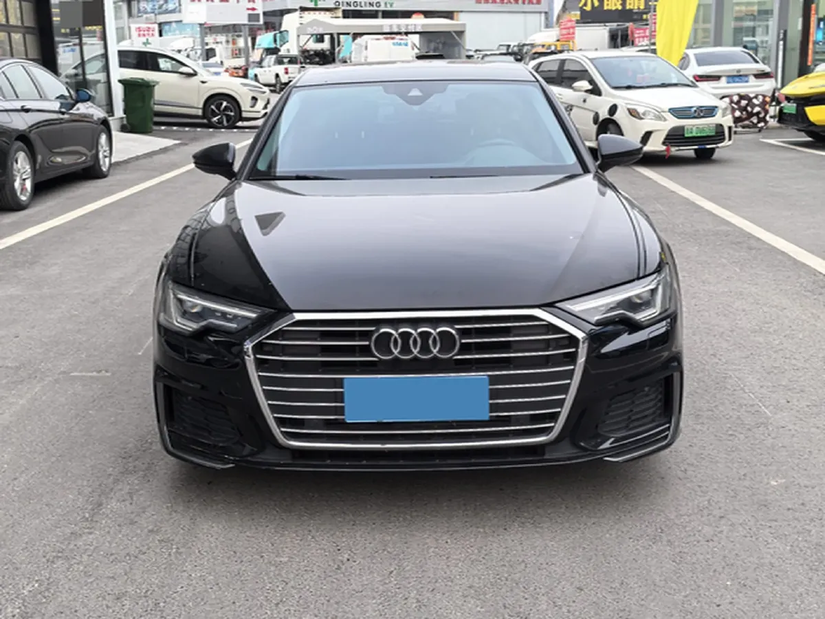 2021 Audi A6L 2.0T 224HP L4 7DCT,autocango,china used car exporter,china ev exporter,chinese used car exporter,chinese used ev exporter