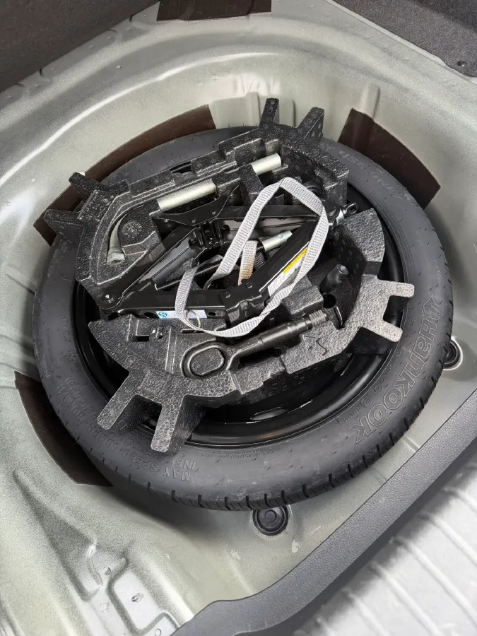 2017 Volkswagen Magotan 1.8T 180HP L4 7DCT,autocango,china used car exporter,china ev exporter,chinese used car exporter,chinese used ev exporter