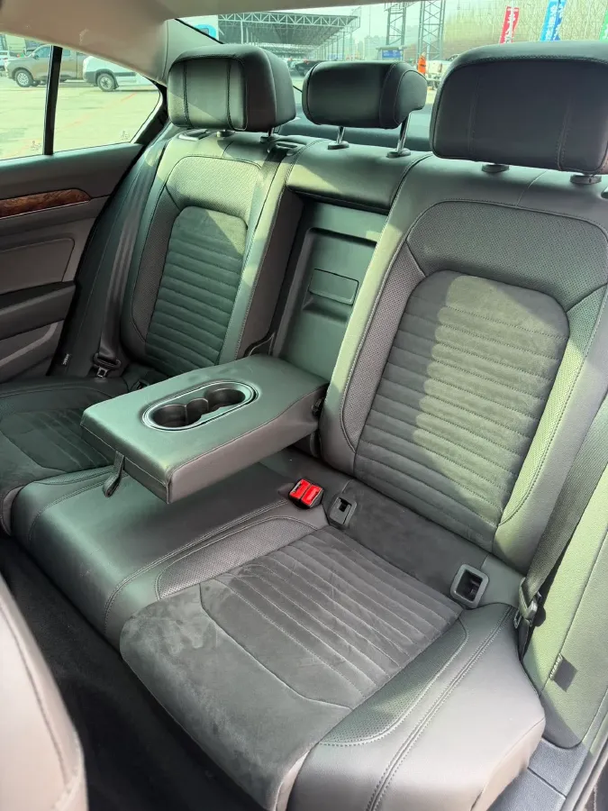 2017 Volkswagen Magotan 1.8T 180HP L4 7DCT,autocango,china used car exporter,china ev exporter,chinese used car exporter,chinese used ev exporter