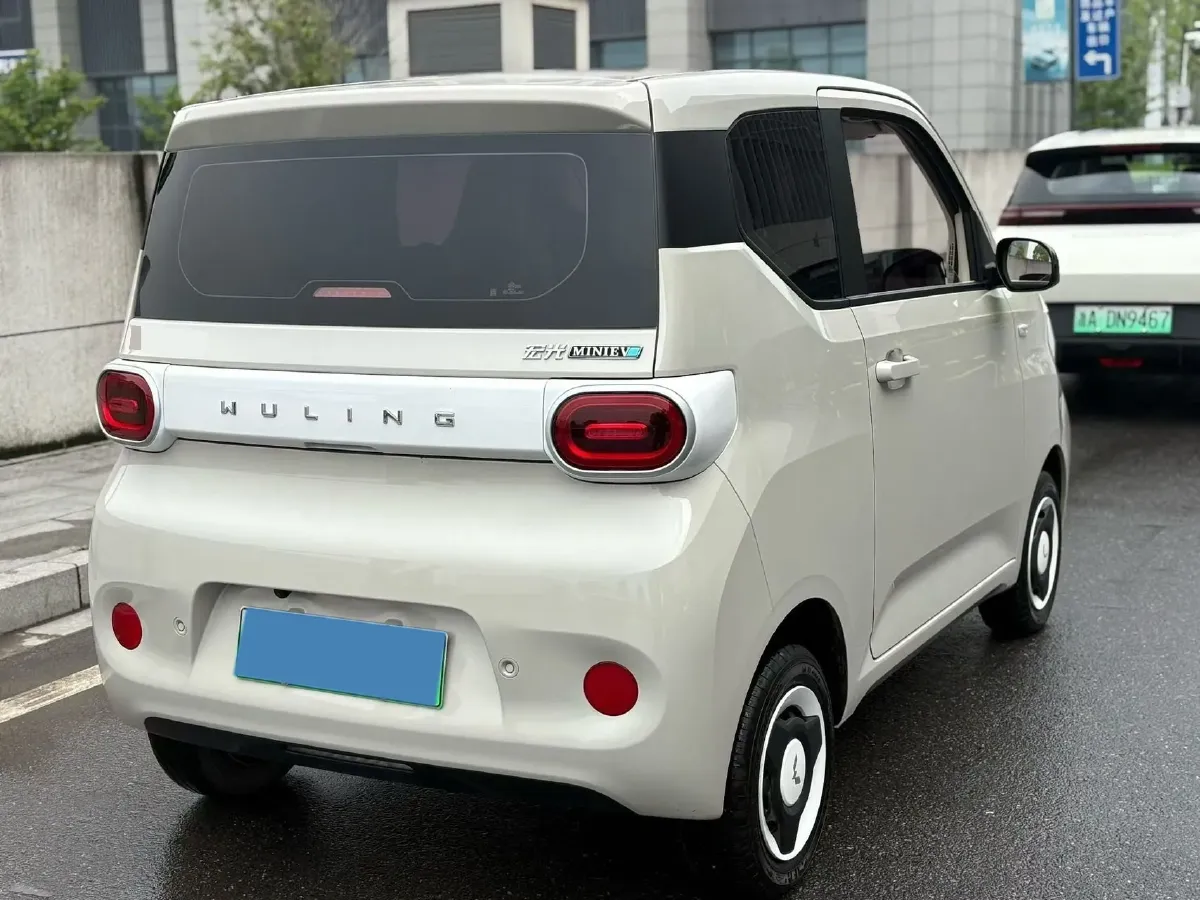 2022 WuLing HongGuang MINI EV BEV 26.5KWH,autocango,china used car exporter,china ev exporter,chinese used car exporter,chinese used ev exporter