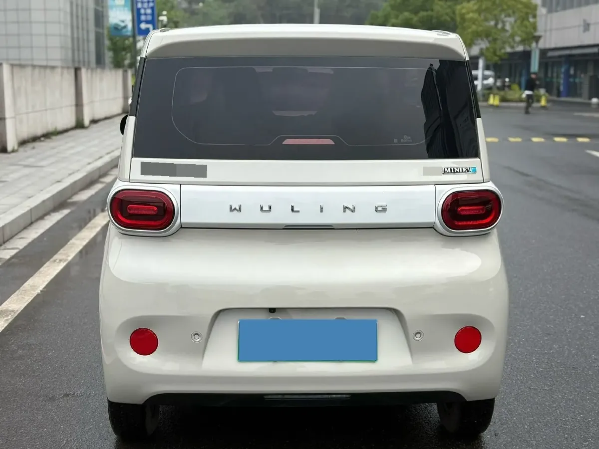2022 WuLing HongGuang MINI EV BEV 26.5KWH,autocango,china used car exporter,china ev exporter,chinese used car exporter,chinese used ev exporter