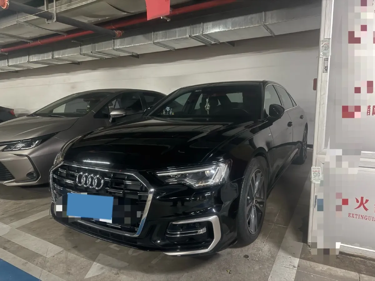 2024 Audi A6L 2.0T 190HP L4 7DCT,autocango,china used car exporter,china ev exporter,chinese used car exporter,chinese used ev exporter