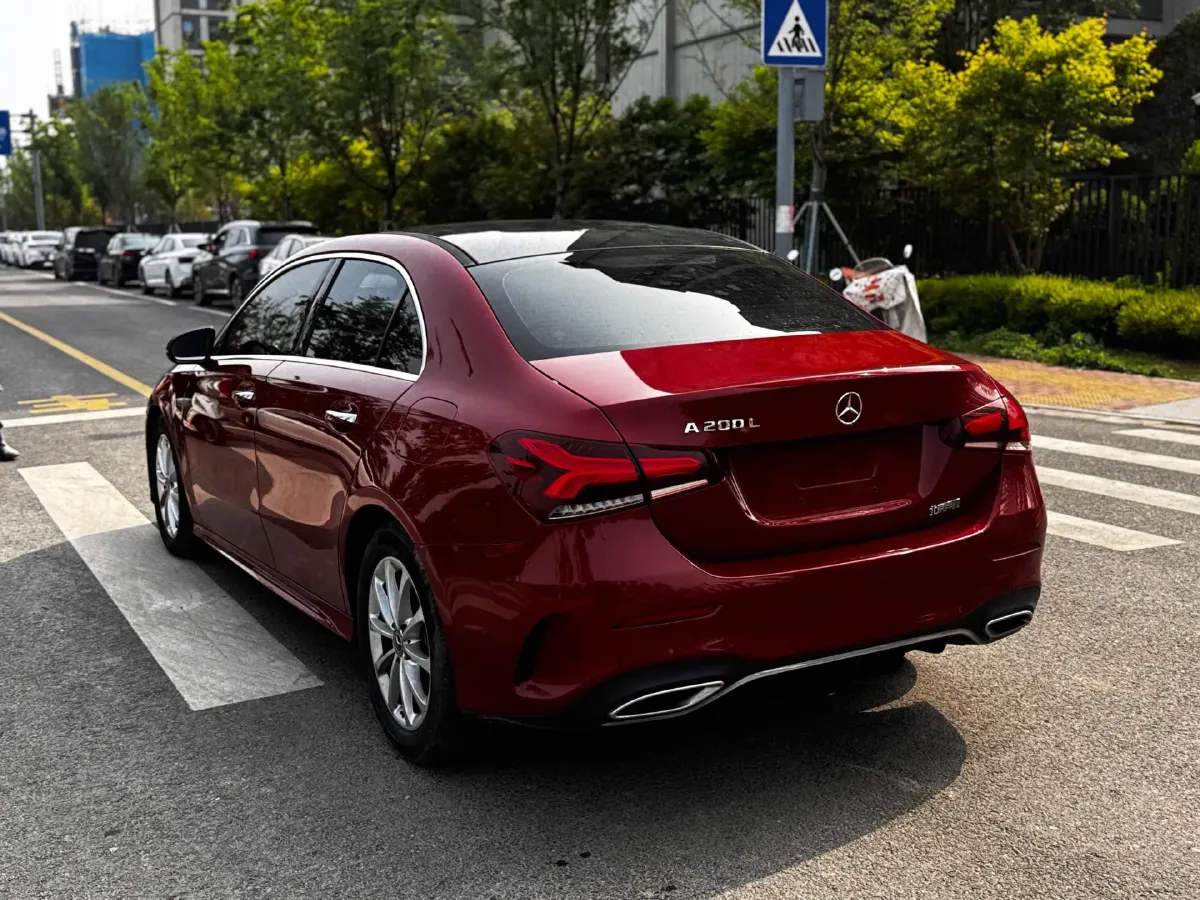 2021 Mercedes-Benz A Class 1.3T 163HP L4 7DCT,autocango,china used car exporter,china ev exporter,chinese used car exporter,chinese used ev exporter