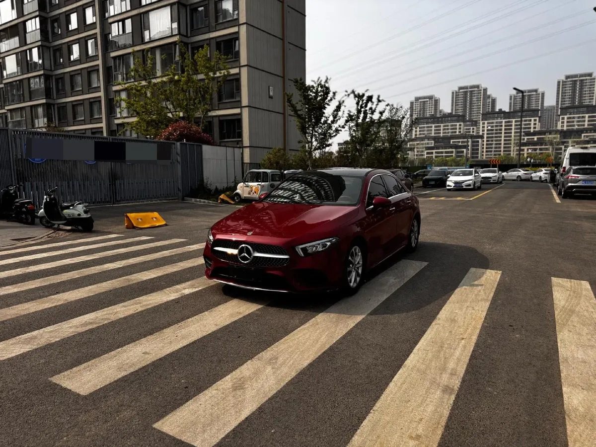 2021 Mercedes-Benz A Class 1.3T 163HP L4 7DCT,autocango,china used car exporter,china ev exporter,chinese used car exporter,chinese used ev exporter