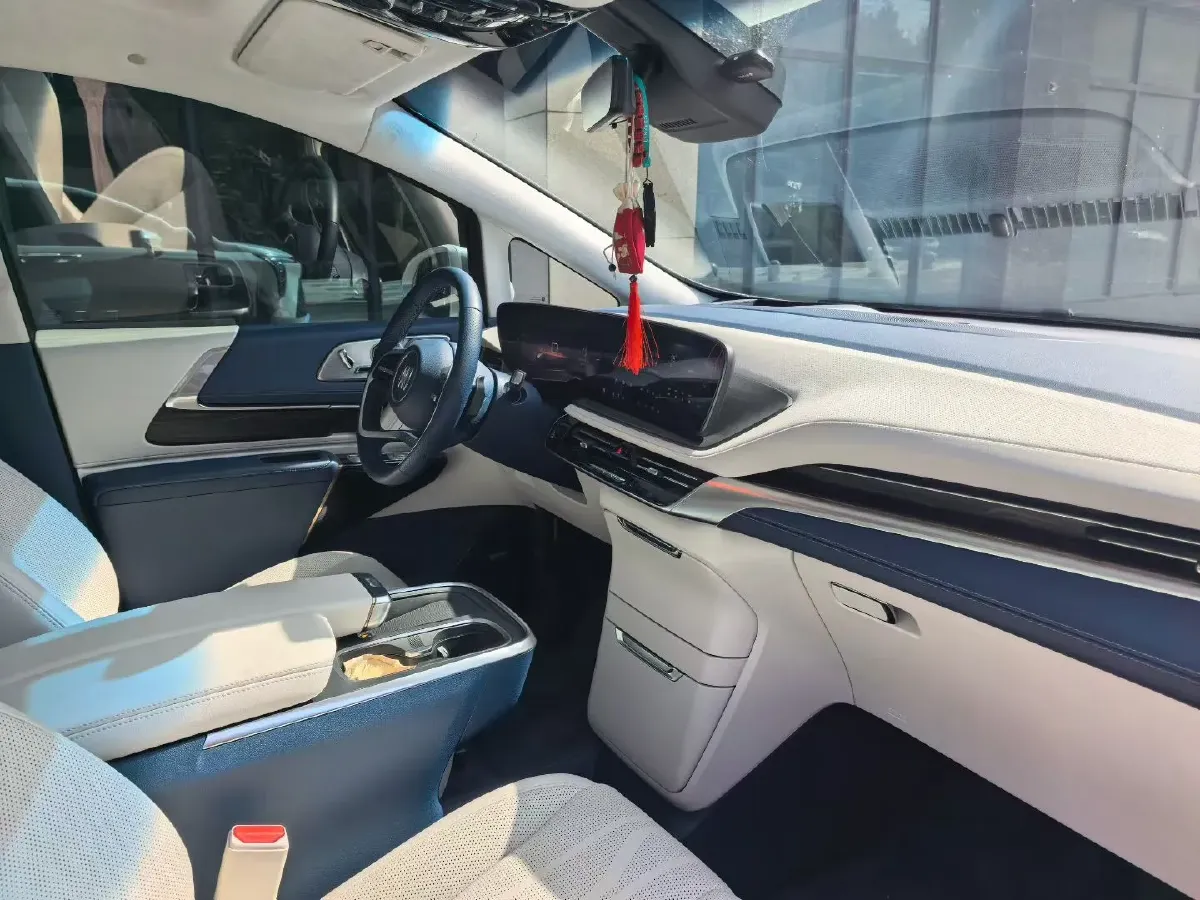 2023 Buick Century 2.0T 237HP L4 9AT,autocango,china used car exporter,china ev exporter,chinese used car exporter,chinese used ev exporter