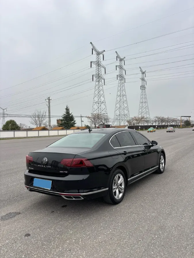 2025 Volkswagen Magotan 1.4T 150HP L4 7DCT,autocango,china used car exporter,china ev exporter,chinese used car exporter,chinese used ev exporter