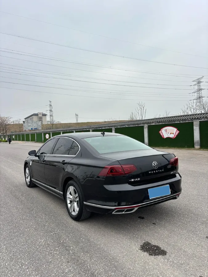 2025 Volkswagen Magotan 1.4T 150HP L4 7DCT,autocango,china used car exporter,china ev exporter,chinese used car exporter,chinese used ev exporter