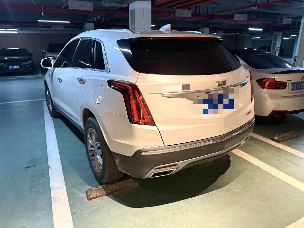 2022 Cadillac XT5 2.0T 237HP L4 9AT,autocango,china used car exporter,china ev exporter,chinese used car exporter,chinese used ev exporter