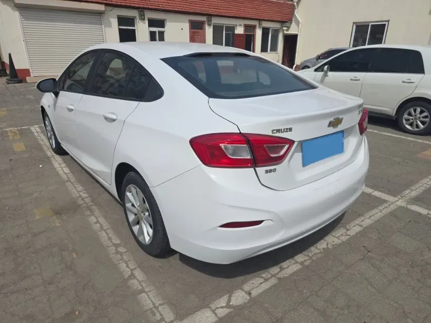 2018 Chevrolet Cruze 1.5L 114HP L4 6AT,autocango,china used car exporter,china ev exporter,chinese used car exporter,chinese used ev exporter