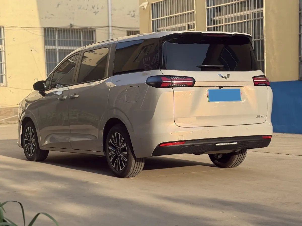 2025 Geely Galaxy L6 1.5L 112HP L4 1DHT PHEV 19.09KWH,autocango,china used car exporter,china ev exporter,chinese used car exporter,chinese used ev exporter