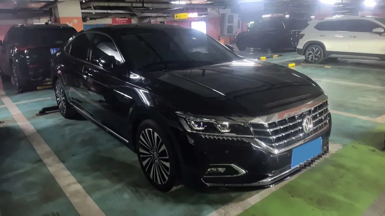 2019 Volkswagen Passat 2.0T 186HP L4 7DCT,autocango,china used car exporter,china ev exporter,chinese used car exporter,chinese used ev exporter