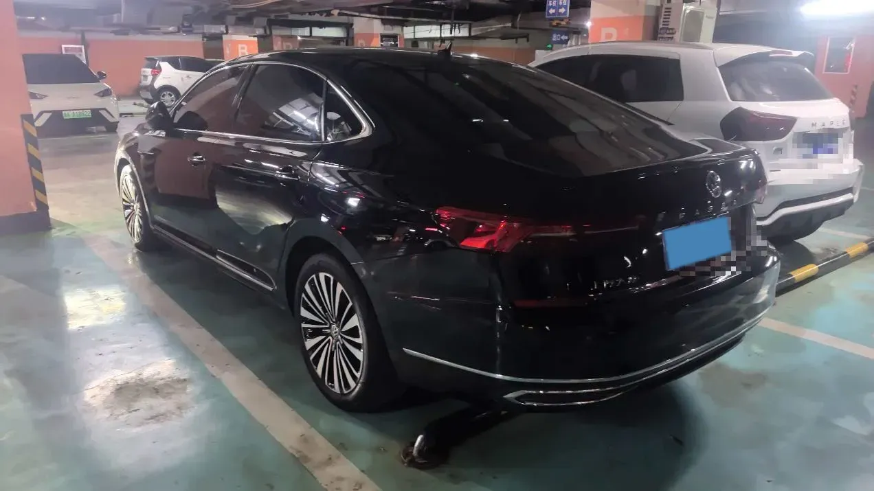 2019 Volkswagen Passat 2.0T 186HP L4 7DCT,autocango,china used car exporter,china ev exporter,chinese used car exporter,chinese used ev exporter