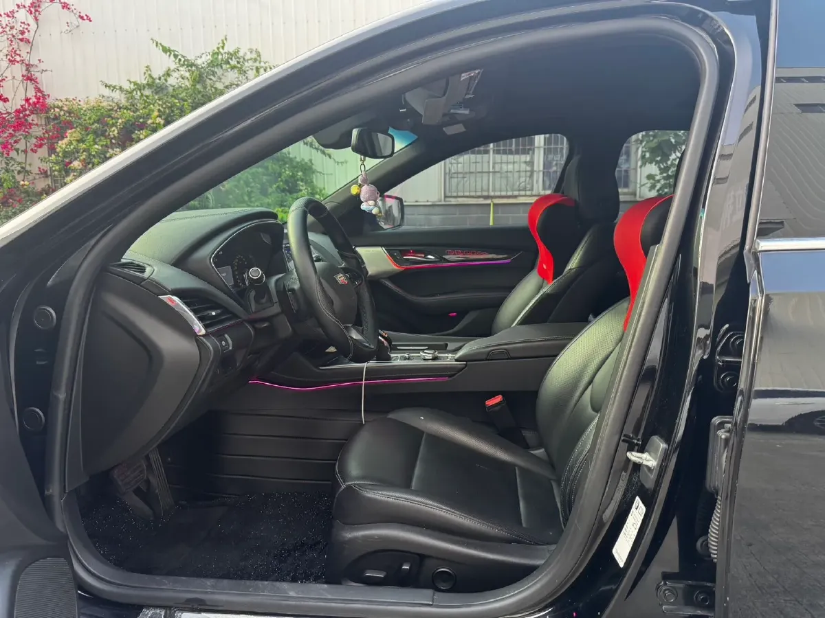 2020 Cadillac CT5 2.0T 237HP L4 10AT,autocango,china used car exporter,china ev exporter,chinese used car exporter,chinese used ev exporter