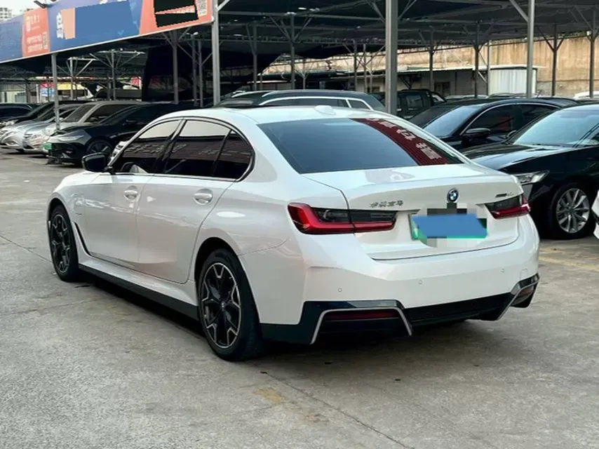 2024 BMW i3 BEV 79.05KWH,autocango,china used car exporter,china ev exporter,chinese used car exporter,chinese used ev exporter