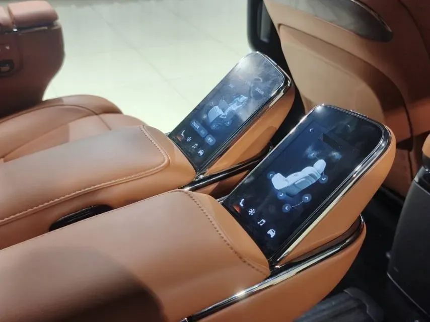 2025 GAC Trumpchi M8 2.0T 190HP L4 2DHT PHEV,autocango,china used car exporter,china ev exporter,chinese used car exporter,chinese used ev exporter