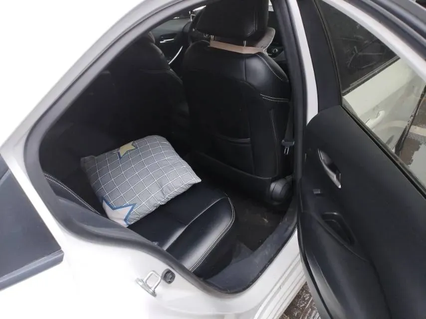 2022 Toyota Corolla 1.8L 98HP L4 E-CVT Hybrid,autocango,china used car exporter,china ev exporter,chinese used car exporter,chinese used ev exporter