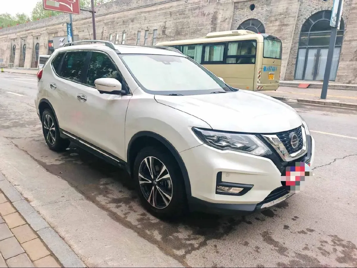 2020 Nissan X-Trail 2.5L 186HP L4 CVT,autocango,china used car exporter,china ev exporter,chinese used car exporter,chinese used ev exporter