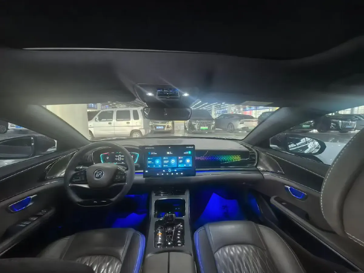 2020 WEY VV7 2.0T 227HP L4 7DCT PHEV,autocango,china used car exporter,china ev exporter,chinese used car exporter,chinese used ev exporter