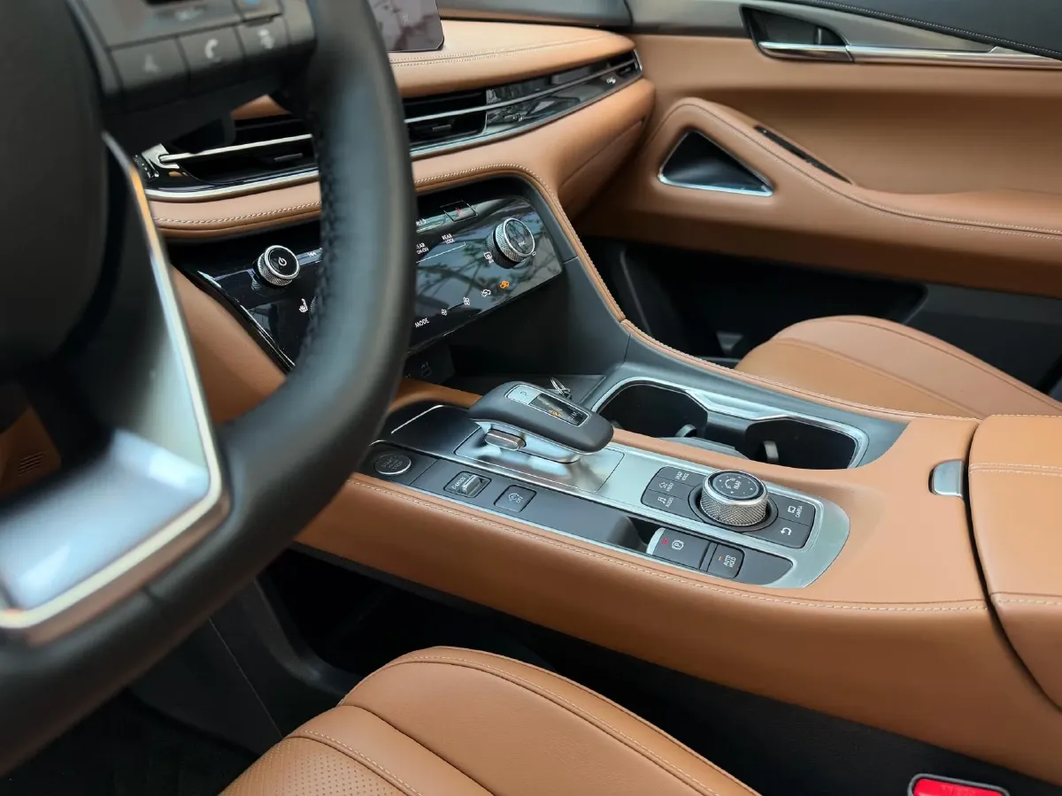 2024 Infiniti QX60 2.0T 252HP L4 9AT,autocango,china used car exporter,china ev exporter,chinese used car exporter,chinese used ev exporter