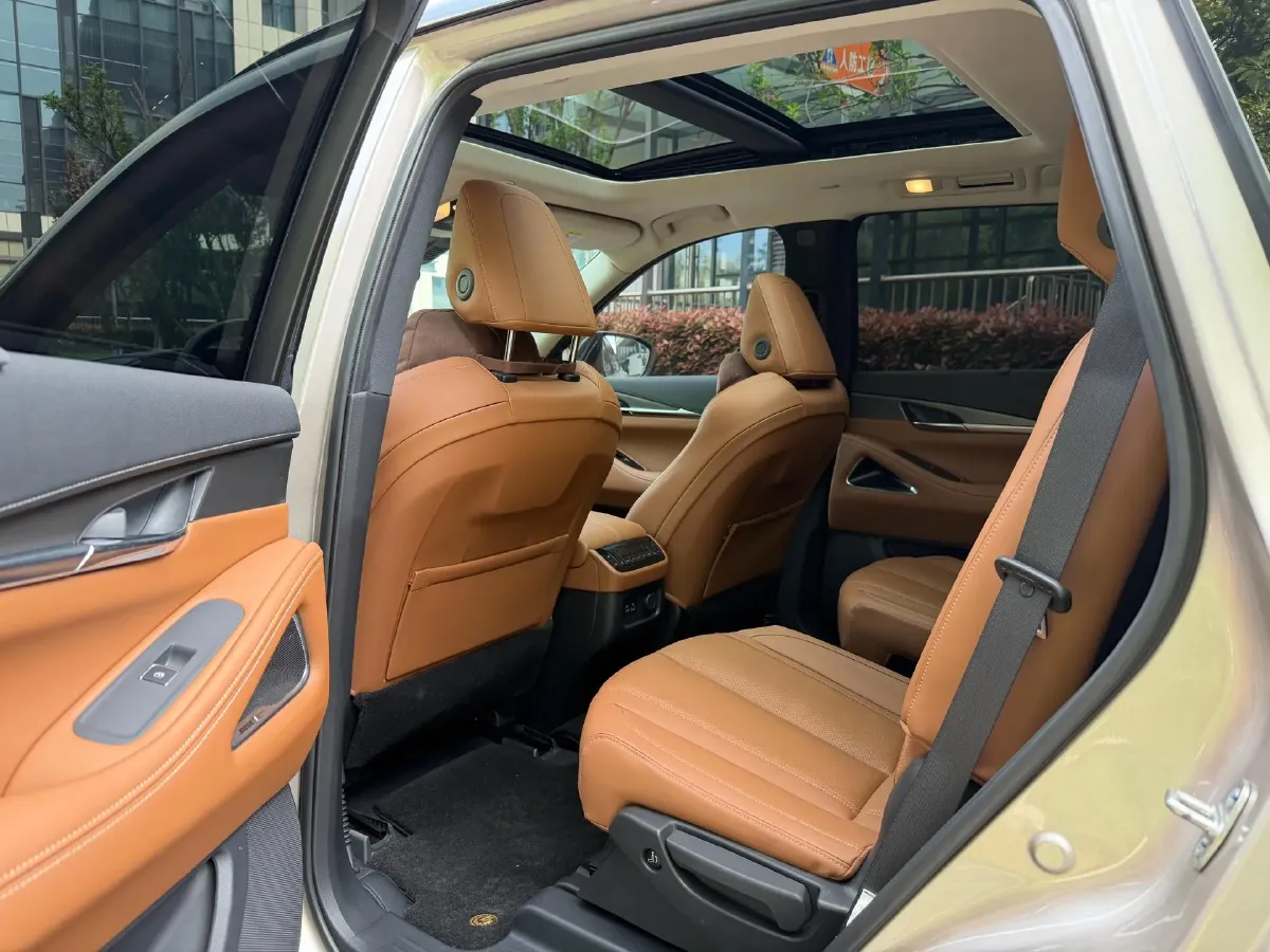 2024 Infiniti QX60 2.0T 252HP L4 9AT,autocango,china used car exporter,china ev exporter,chinese used car exporter,chinese used ev exporter