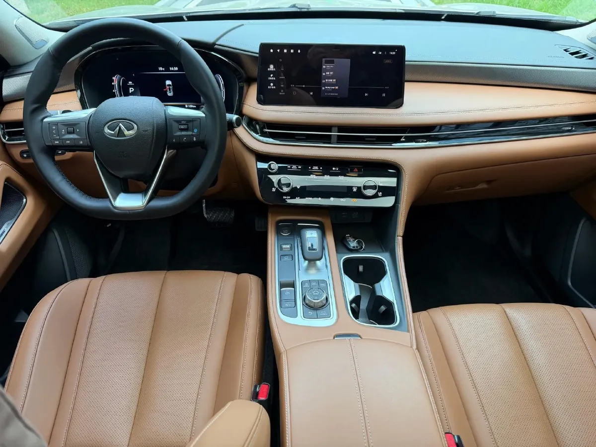 2024 Infiniti QX60 2.0T 252HP L4 9AT,autocango,china used car exporter,china ev exporter,chinese used car exporter,chinese used ev exporter